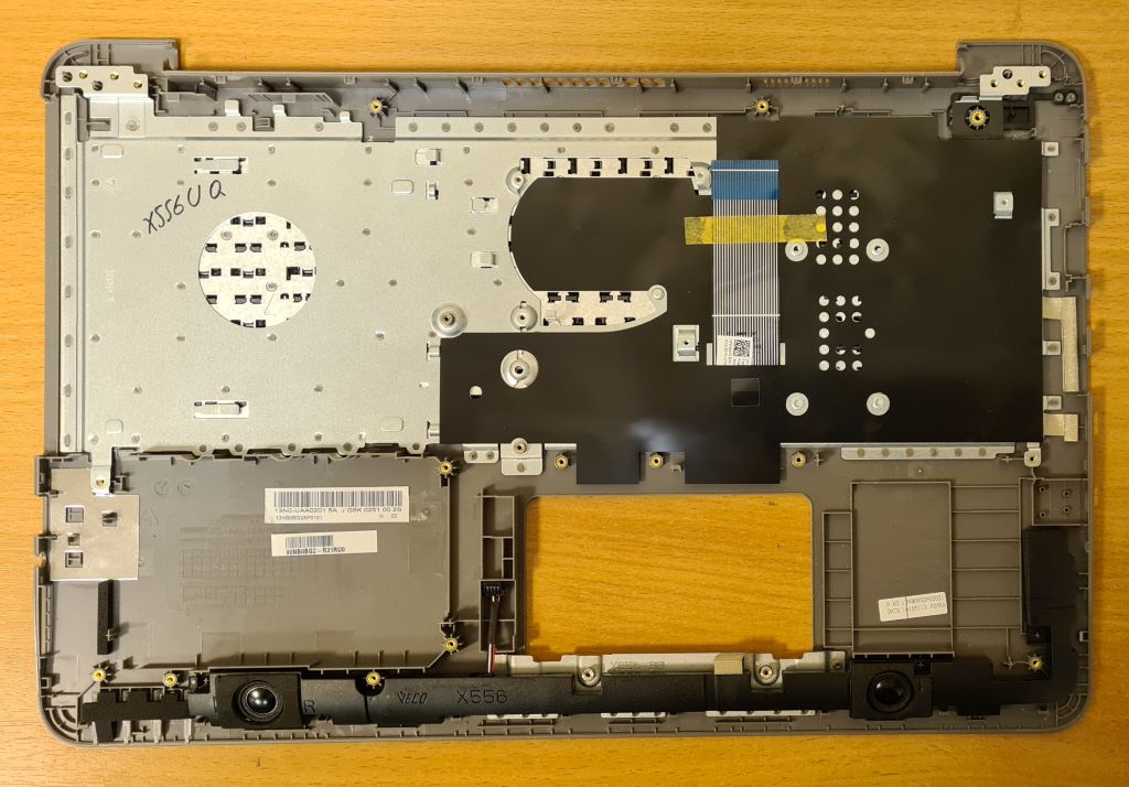 Топкейс для ноутбука Asus X556UQ 90NB0BG2-R31RU0 новая
